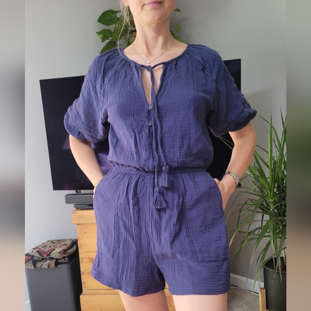 Knox Rose Navy Romper Gauzy Tassel Tie Neck w/ Pockets, Size M